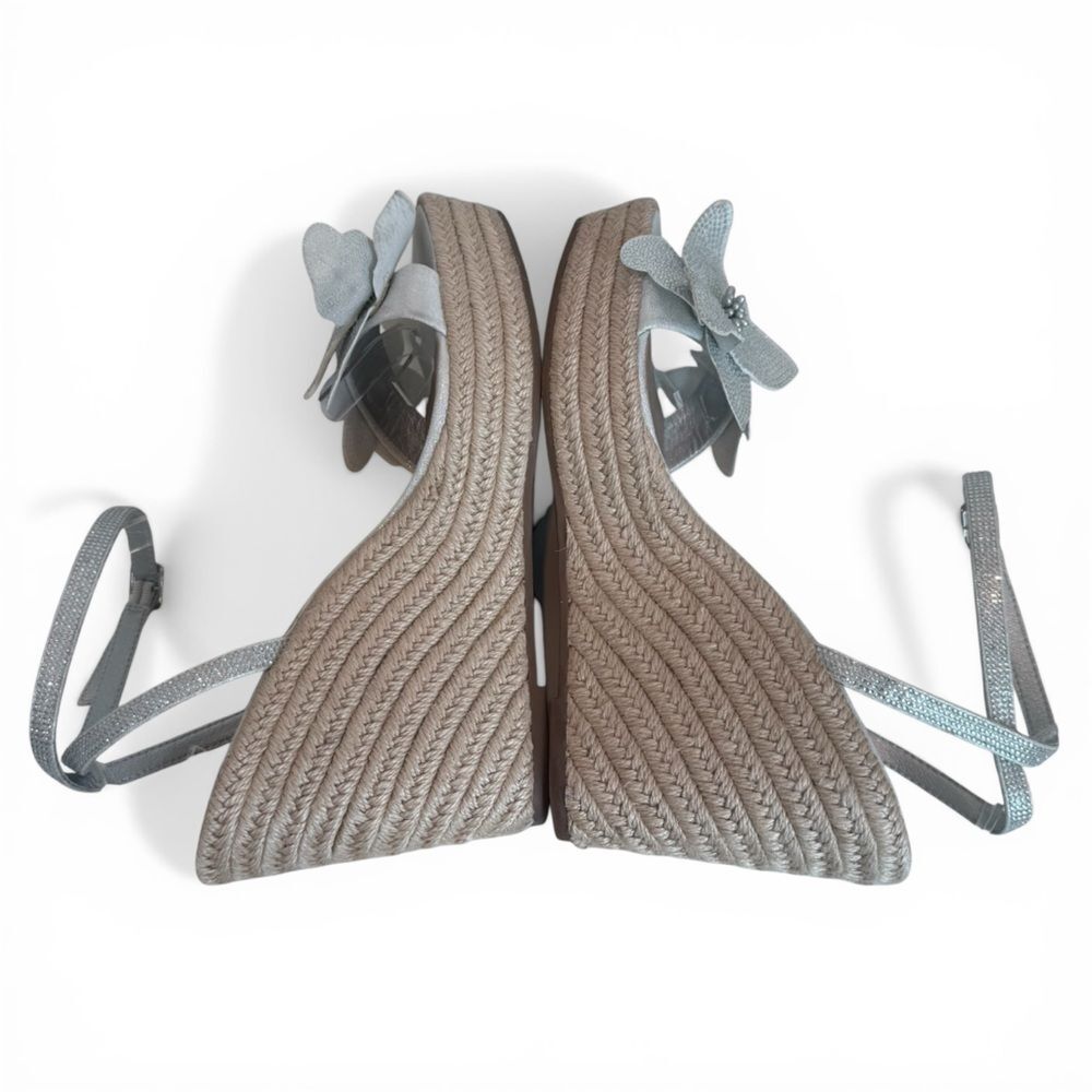 Steve Madden Silver Metallic Floral Platform Espridrile Wedge Sandals Sz 10 - Picture 4 of 15